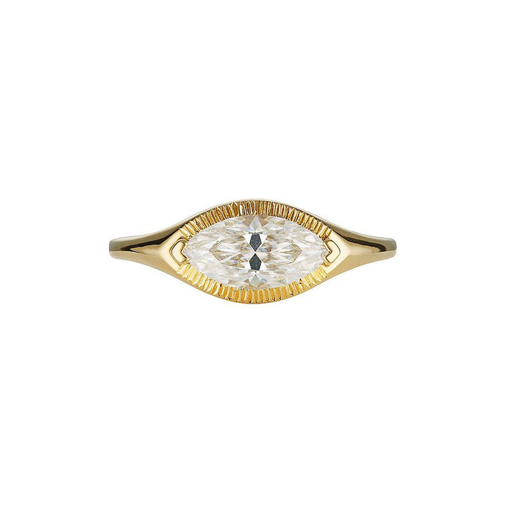 CHRYSLER RING — White Gold / Yellow Gold / Platinum, Diamond