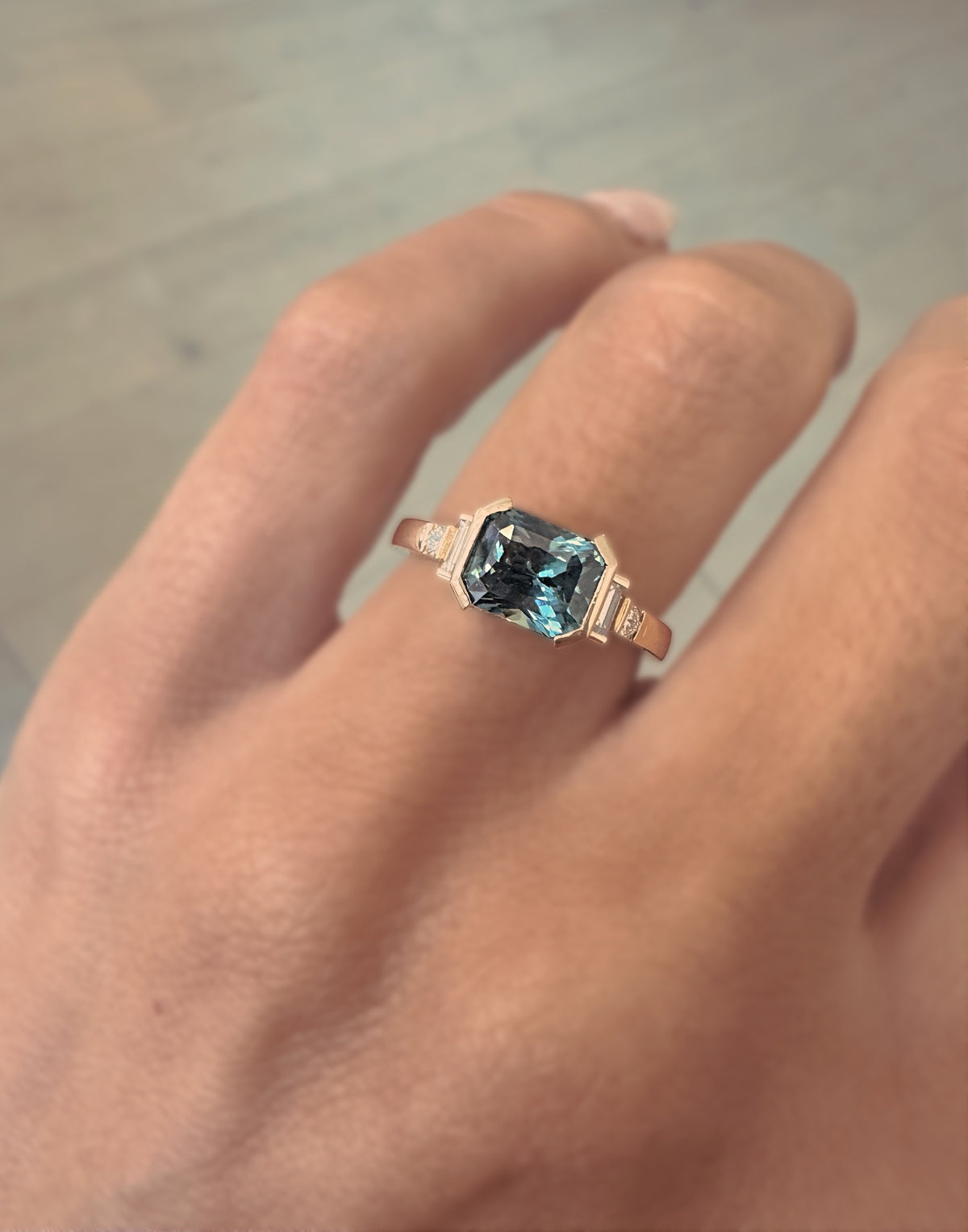 LUMA RING — Yellow Gold, Diamond / Sapphire