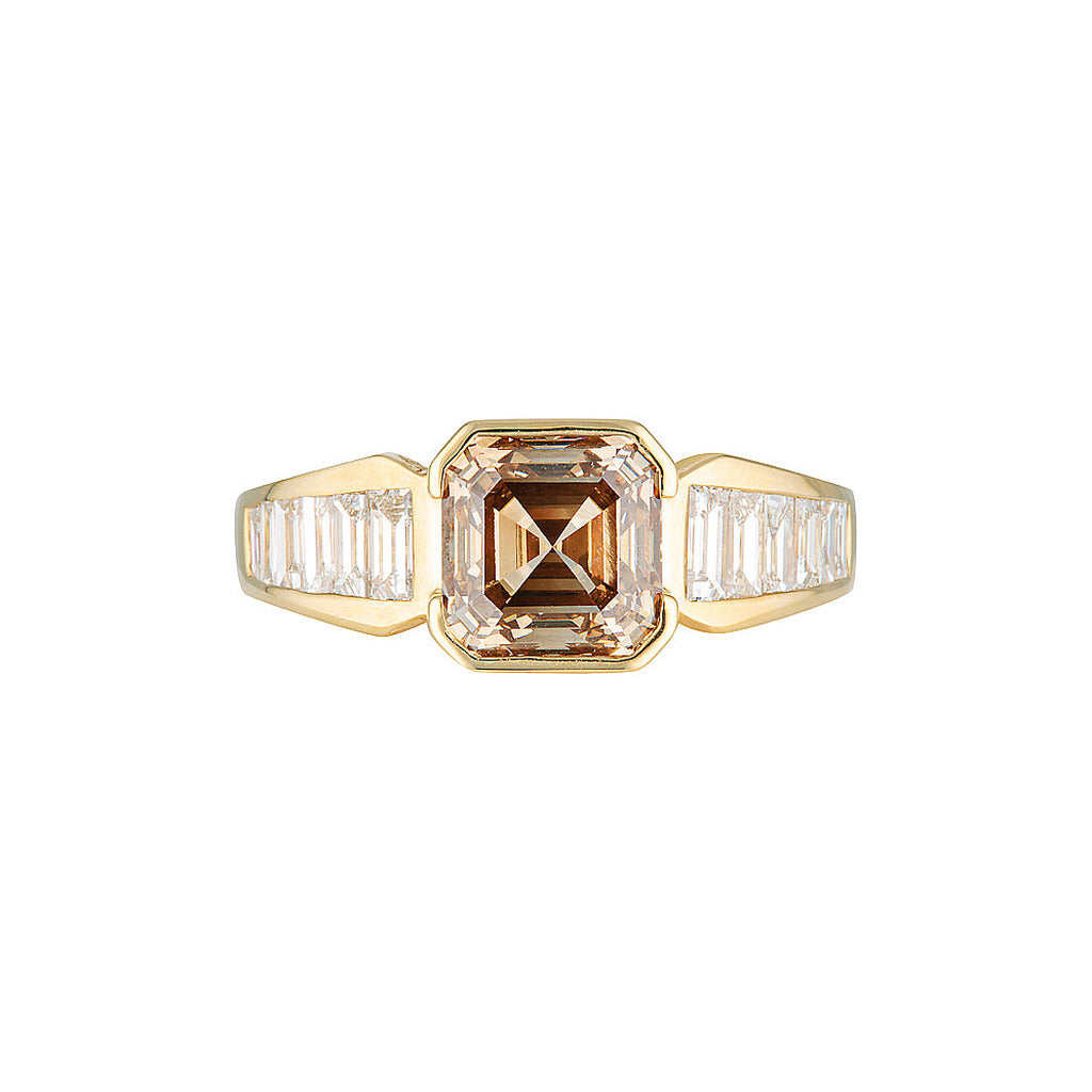 EDIE ENGAGEMENT RING — Yellow Gold, Diamond
