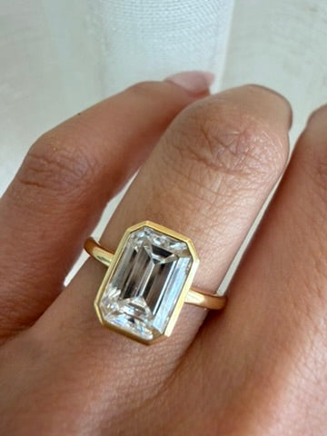 DIAMOND KATE RING — Rose Gold / White Gold / Yellow Gold, Diamond / Sapphire