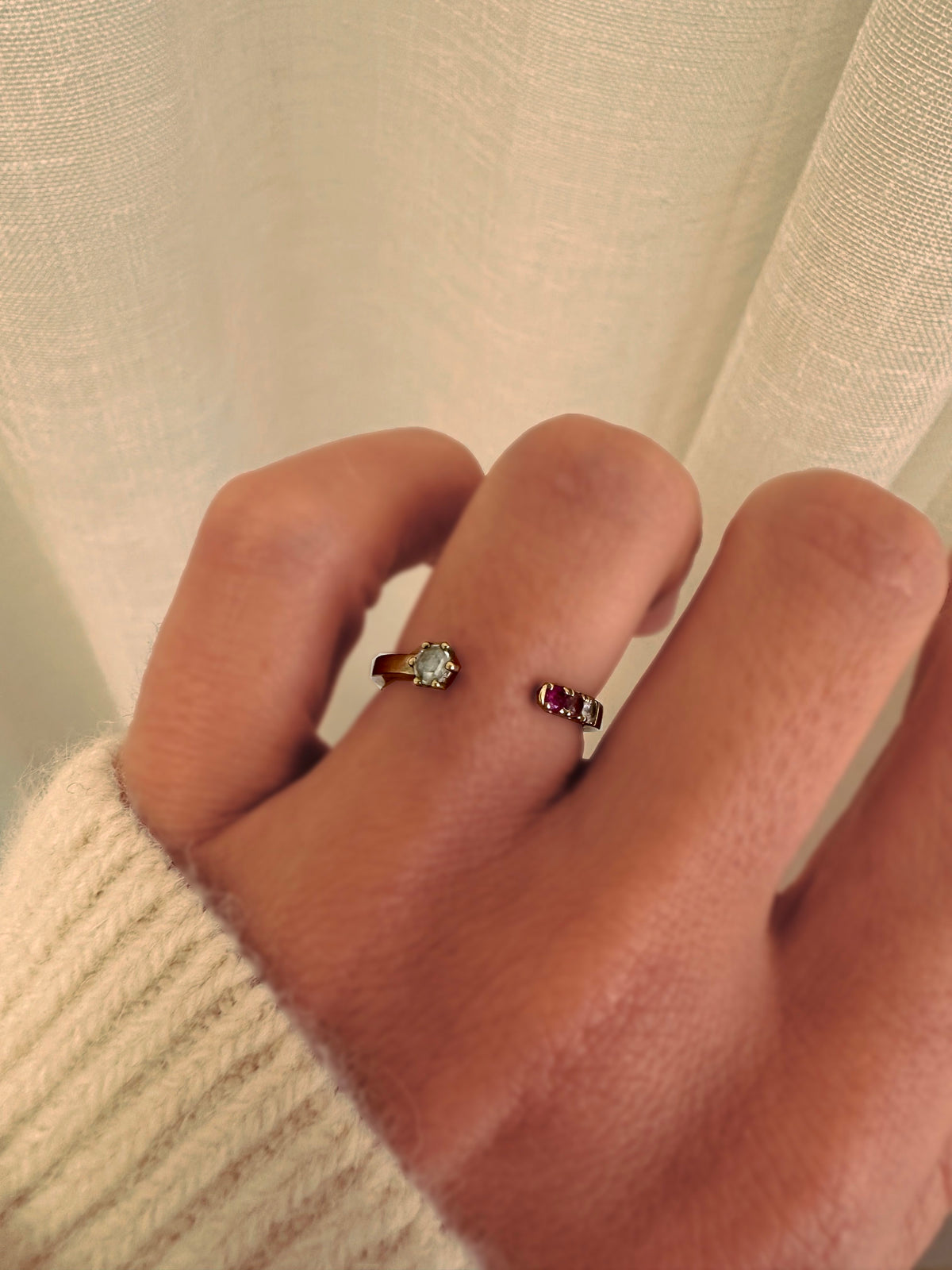 ERIDANI BAND — Yellow Gold, Diamond / Sapphire / Ruby / Tourmaline