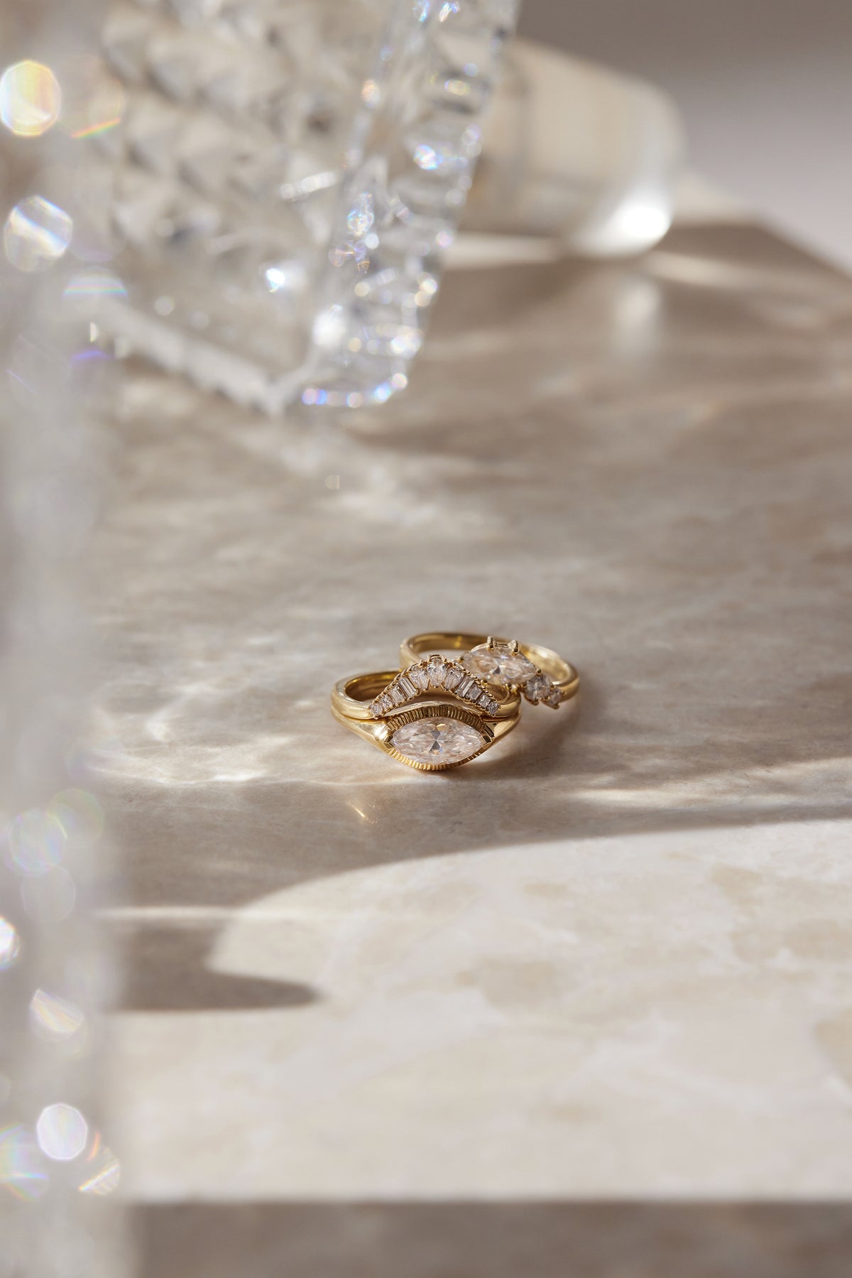 CHRYSLER RING — White Gold / Yellow Gold / Platinum, Diamond
