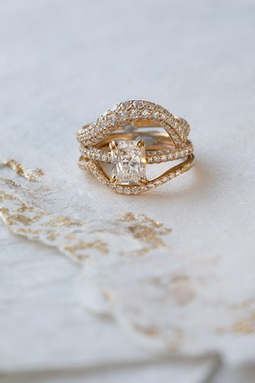 FLOW BAND — White Gold / Yellow Gold, Diamond
