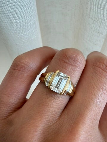 PRISM RING — White Gold / Yellow Gold, Diamond