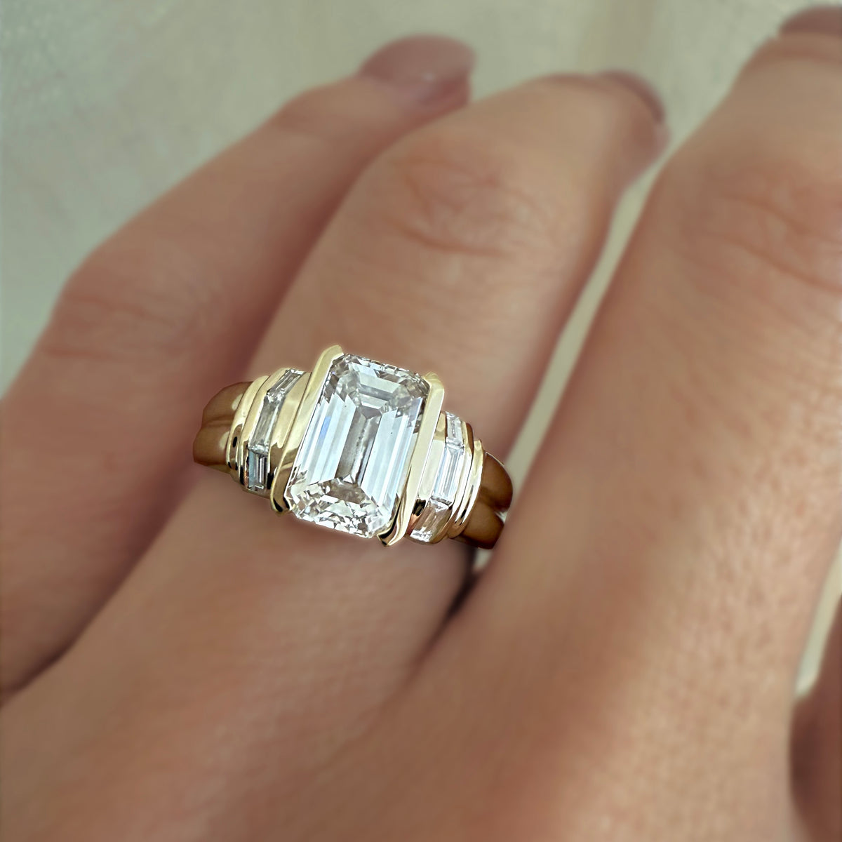 PRISM RING — White Gold / Yellow Gold, Diamond