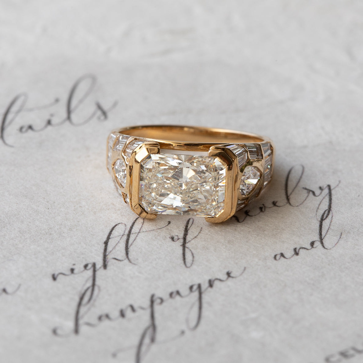 KAIA RING — White Gold / Yellow Gold, Diamond