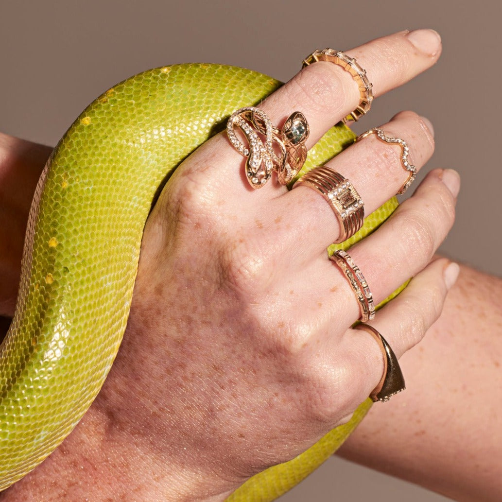 SERPENTINE RING - LIMITED EDITION — Yellow Gold, Diamond / Sapphire