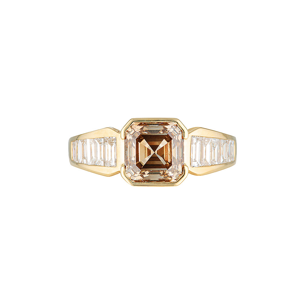 EDIE ENGAGEMENT RING — Yellow Gold, Diamond