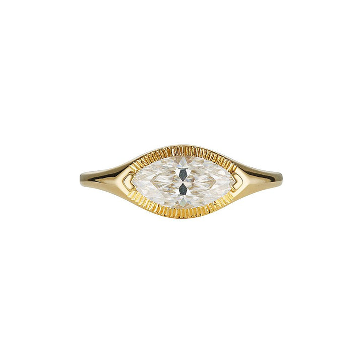 CHRYSLER RING — White Gold / Yellow Gold / Platinum, Diamond