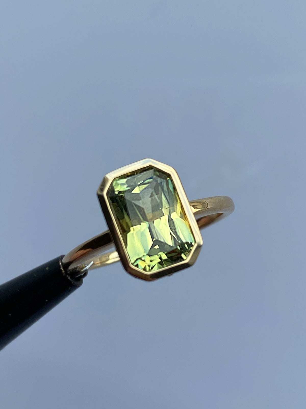 SAPPHIRE KATE RING — Rose Gold / Yellow Gold, Diamond / Sapphire