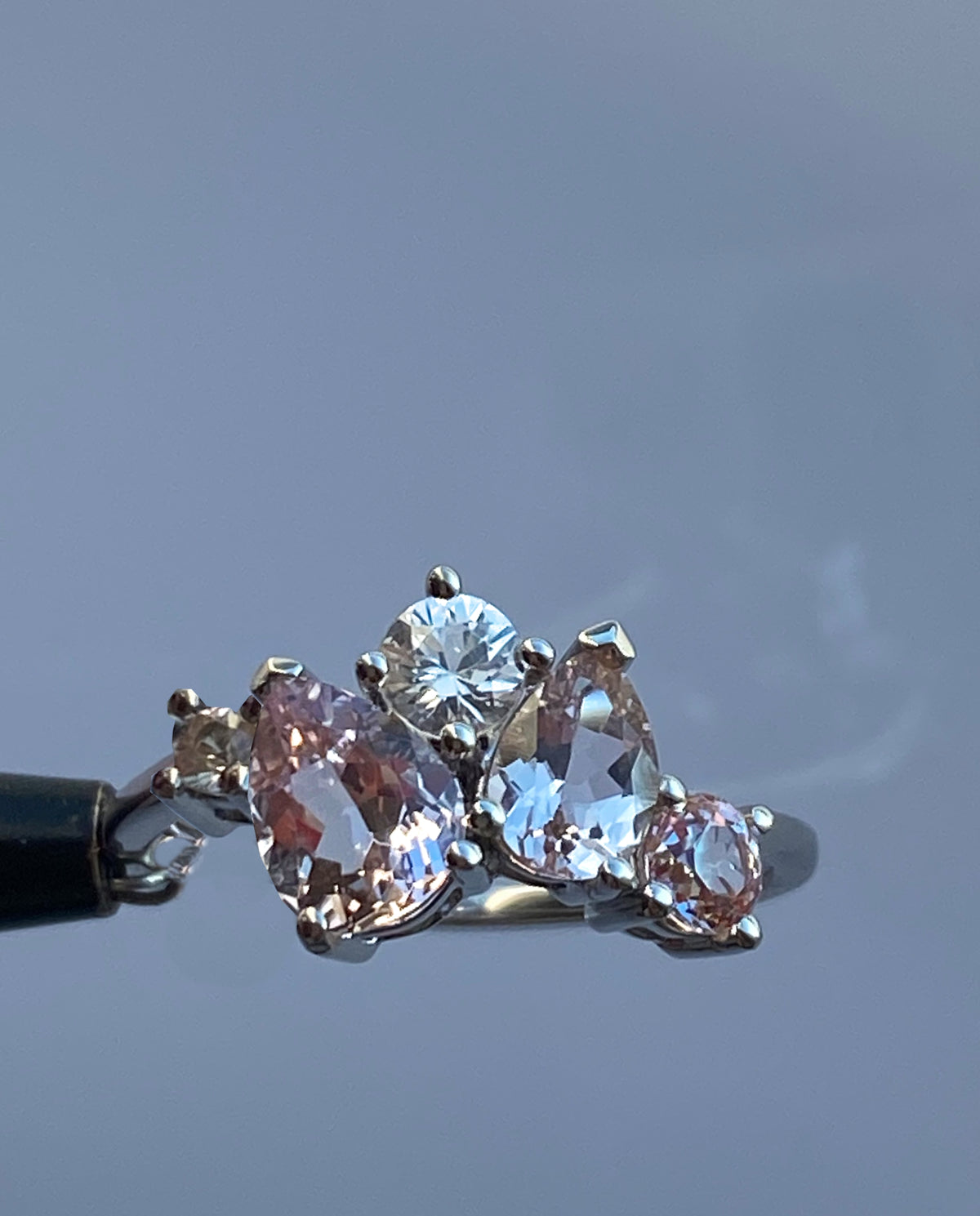 PHOEBE CLUSTER RING — Yellow Gold, Diamond / Morganite